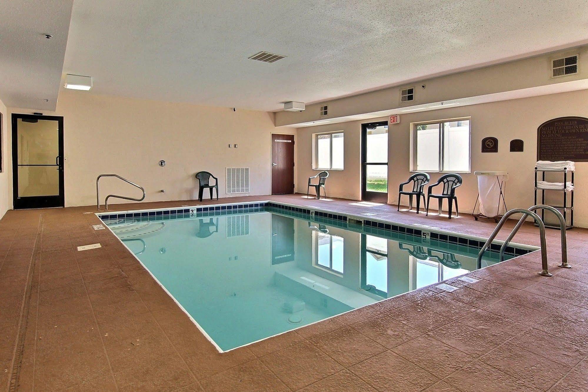 Sleep Inn South Bend Airport מראה חיצוני תמונה